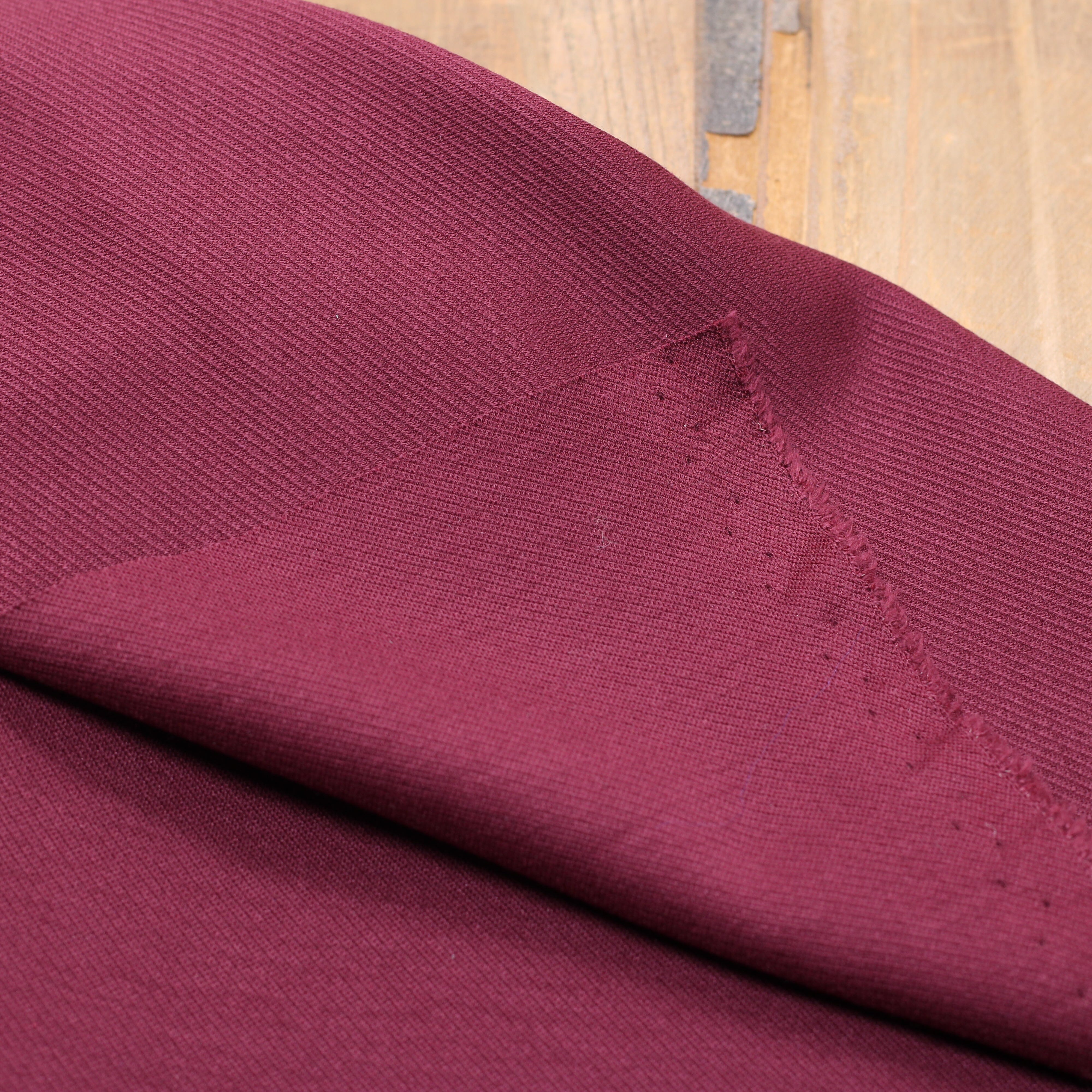 Tissu Jersey Milano Twill uni - Bordeaux Lie de vin (Vendu x10cm) Tissus L'atelier de Gaspard et Léonie | Gaspard et Léonie Tissus en ligne et Mercerie à Toulouse