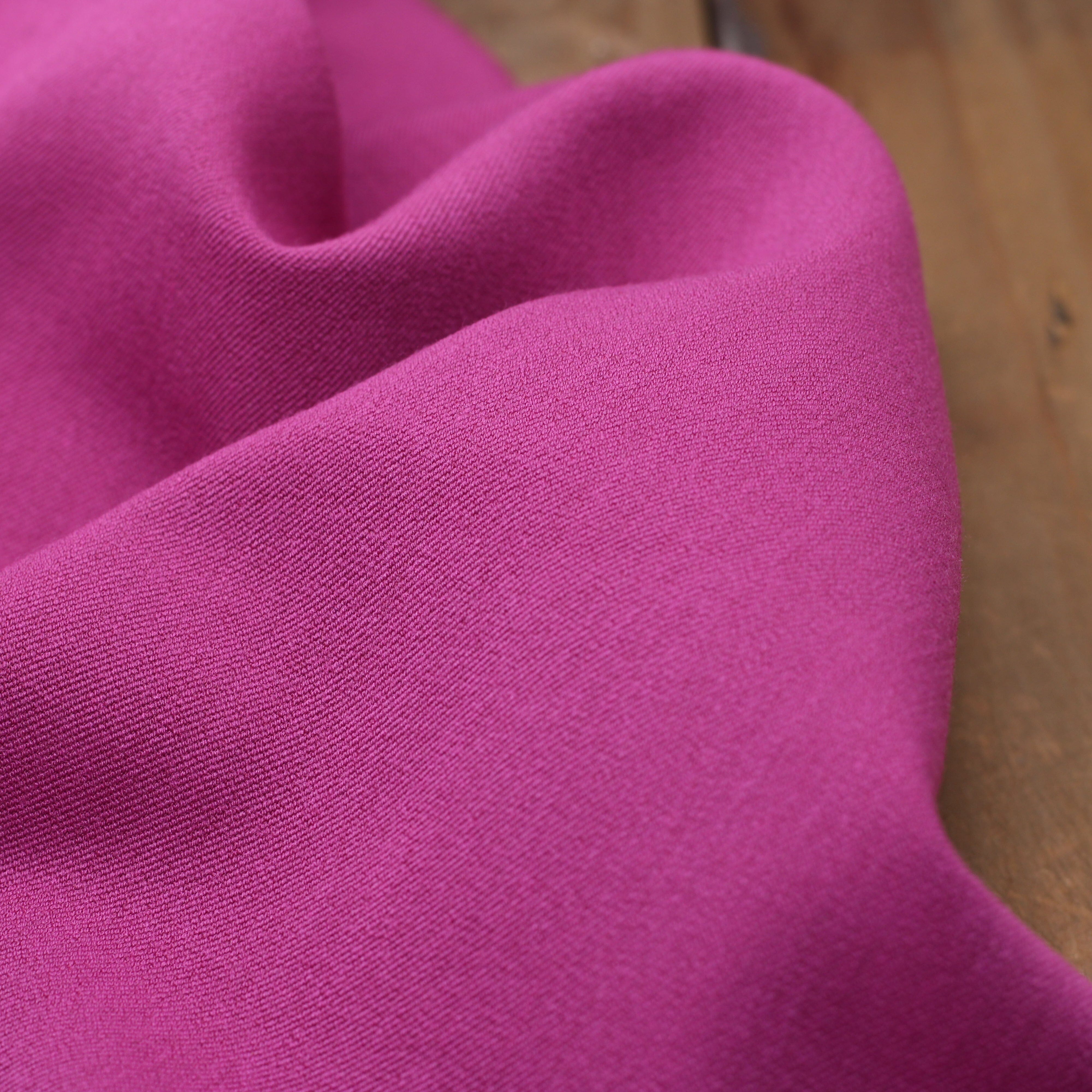 Tissu Twill Uni Stretch- Rose fuschia (Vendu x10cm) Tissus Sélection Gaspard & Léonie | Gaspard et Léonie Tissus en ligne et Mercerie à Toulouse